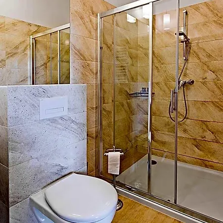 Olkuska 107 A Pensión 3*